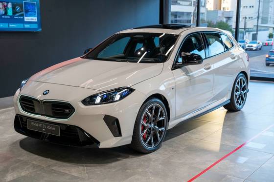 BMW M 135i 2.0 16V TURBO GASOLINA XDRIVE STEPTRONIC BMW M 135i 2.0 16V TURBO GASOLINA XDRIVE STEPTRONIC